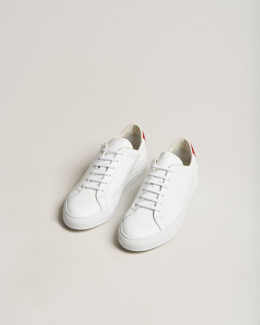 Herren | Common Projects Retro Low Suede Sneaker White/Red | Common Projects | Retro Low Suede Sneaker White/Red