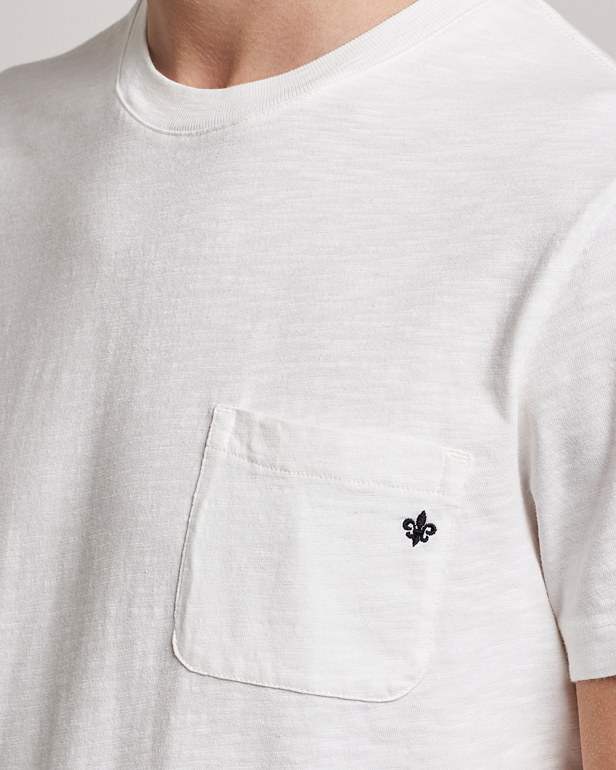Herren | T-Shirts | Morris | Lily Slub Pocket Crew Neck Tee White