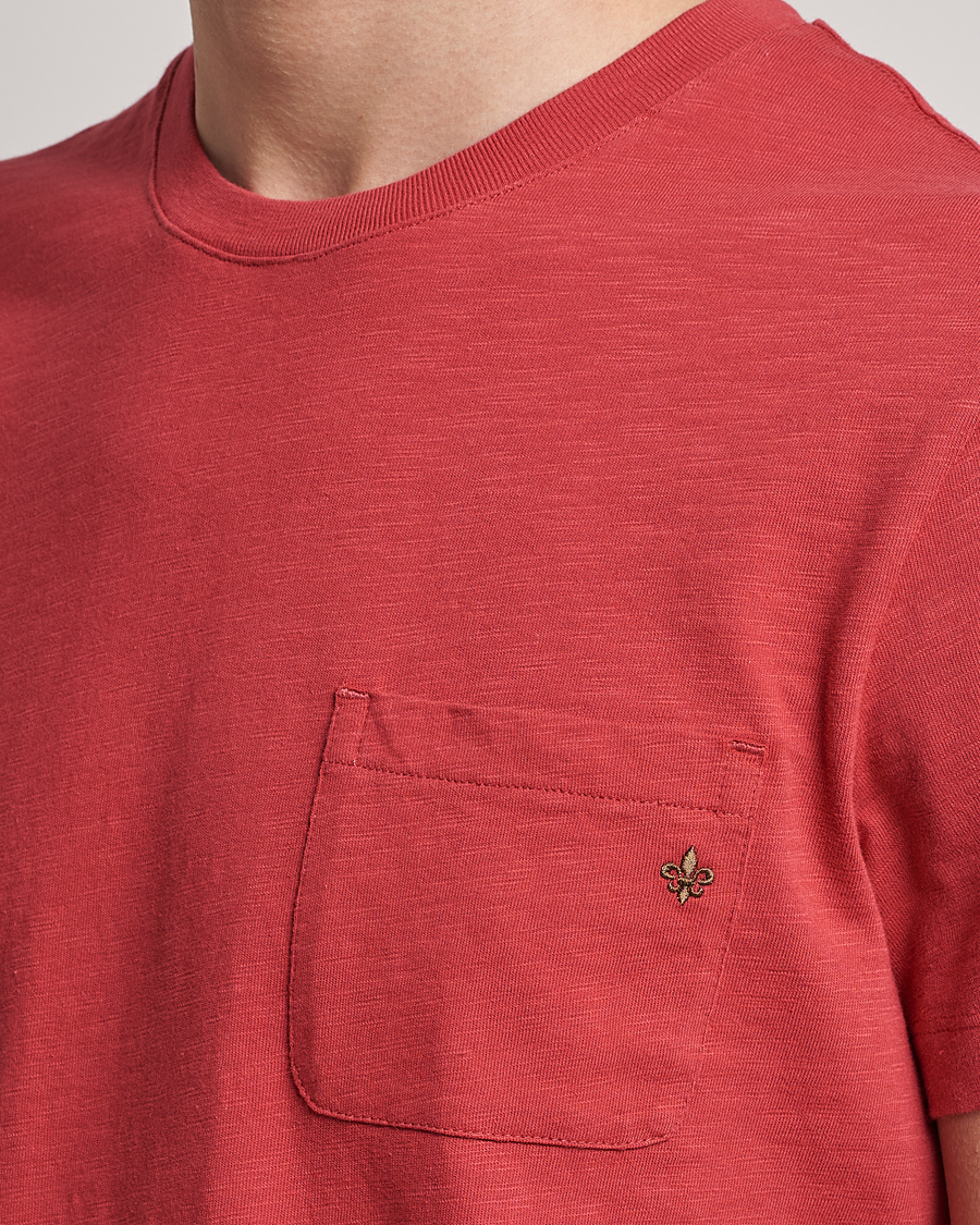 Herren | T-Shirts | Morris | Lily Slub Pocket Crew Neck Tee Red
