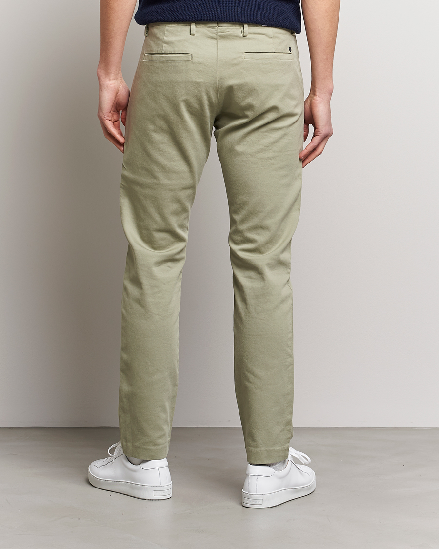 Herren | Hosen | NN07 | Theo Regular Fit Stretch Chinos Oil Green