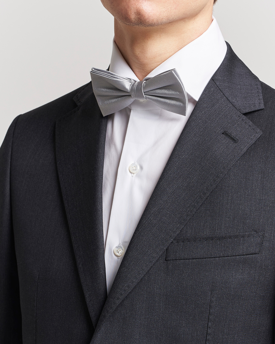 Herren | Amanda Christensen Pre Tie Silk Silver | Amanda Christensen | Pre Tie Silk Silver