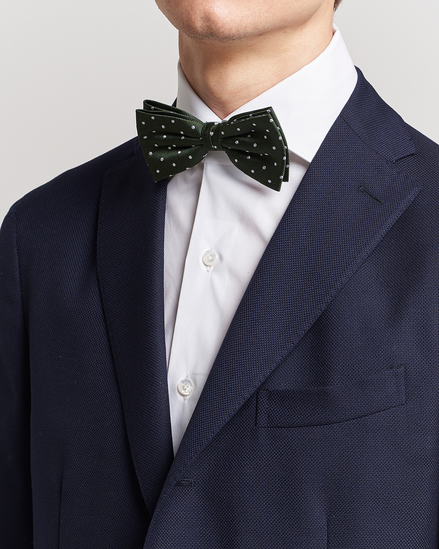 Herren | Amanda Christensen Dot Pre Tie Silk Olive/White | Amanda Christensen | Dot Pre Tie Silk Olive/White