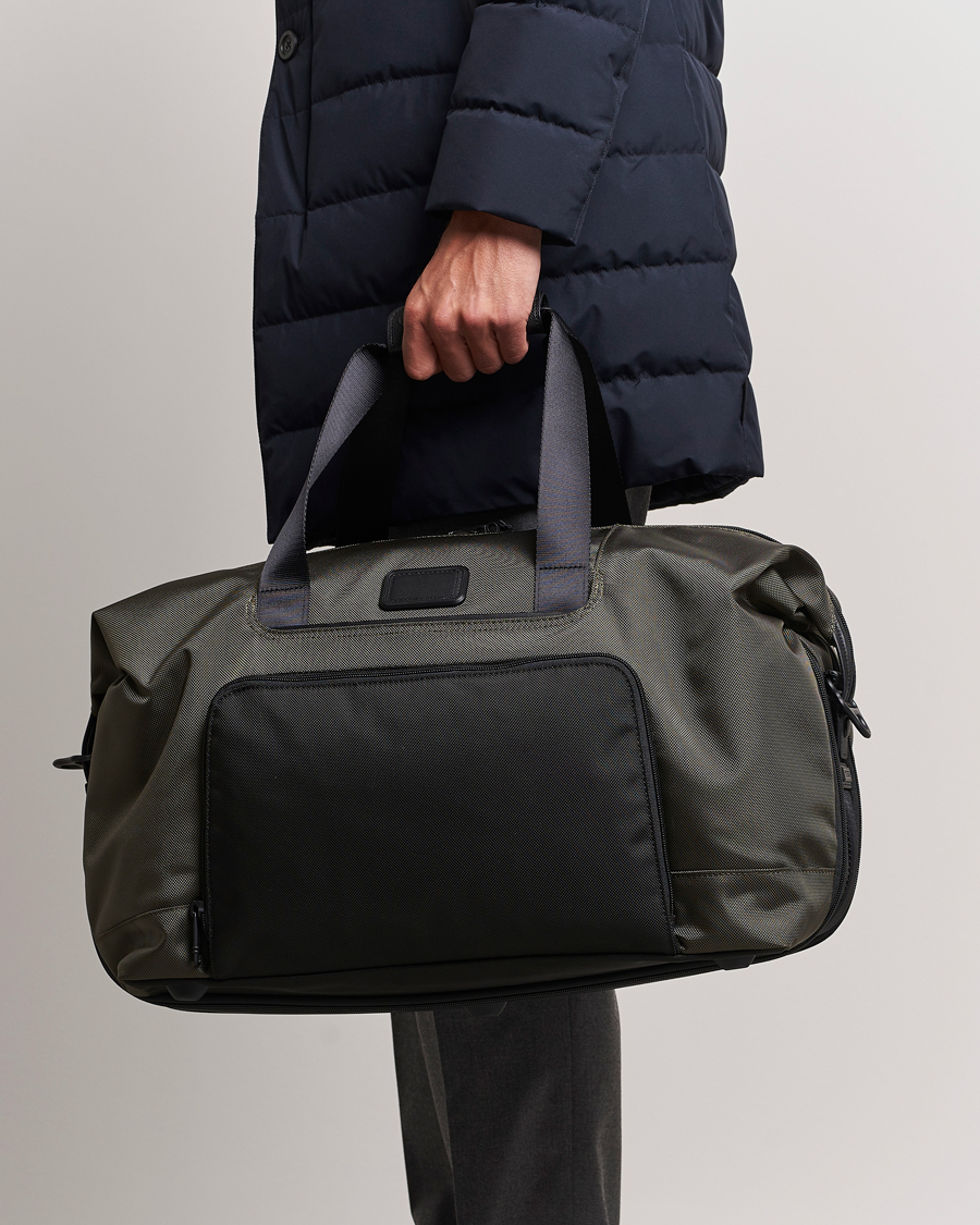 Herren | TUMI Alpha 3 Double Expansion Satchel Olive Night | TUMI | Alpha 3 Double Expansion Satchel Olive Night