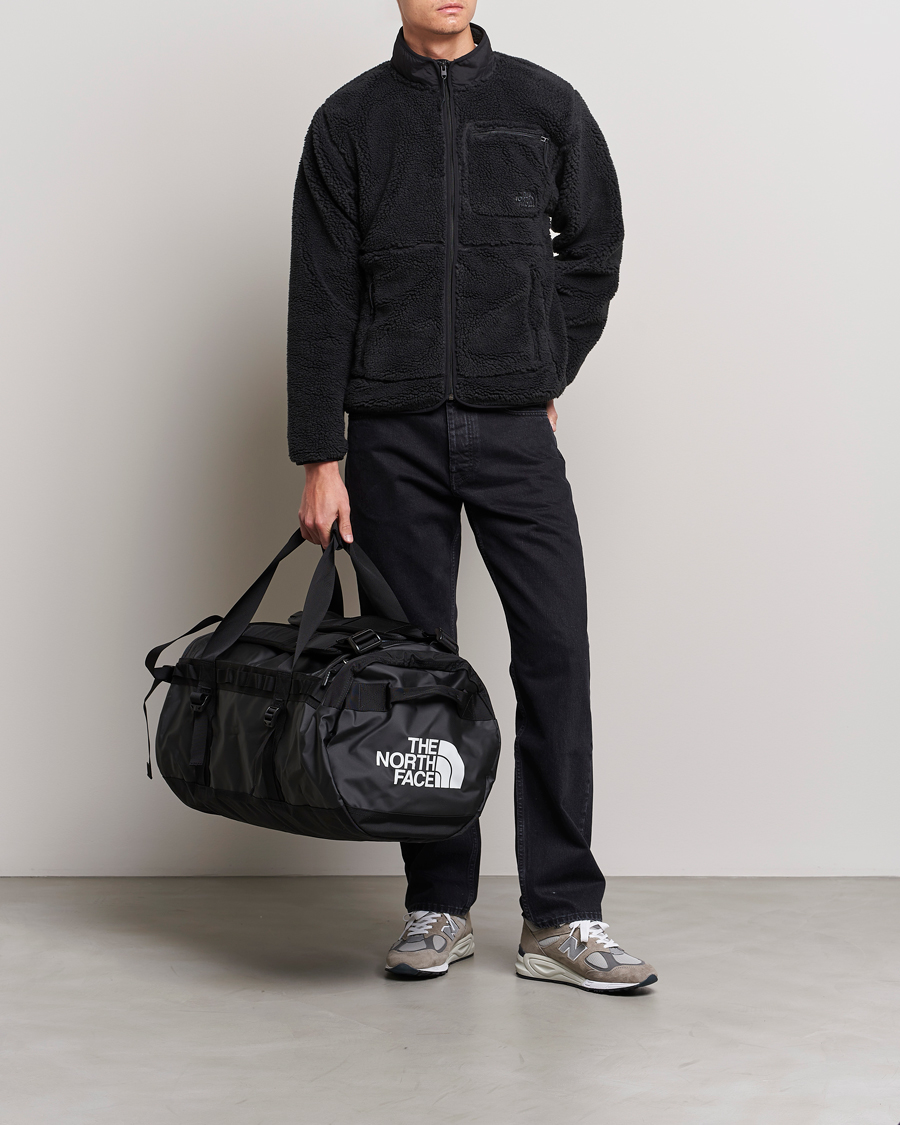 The North Face Base Camp Duffel M Black bei Care of Carl