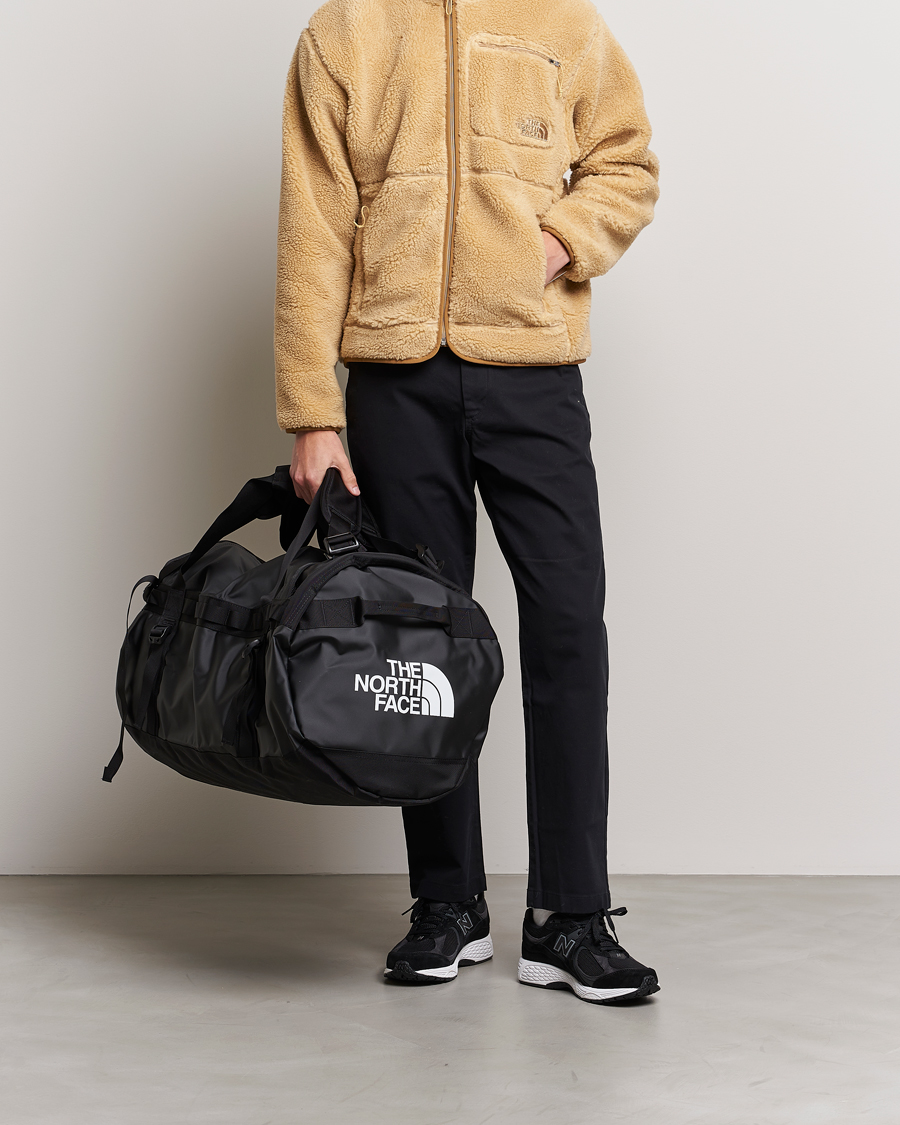 The North Face Base Camp Duffel L Black bei Care of Carl