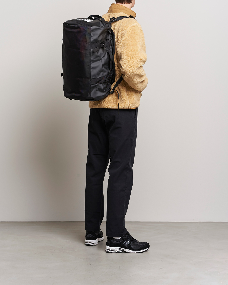 The North Face Base Camp Duffel S Black bei Care of Carl