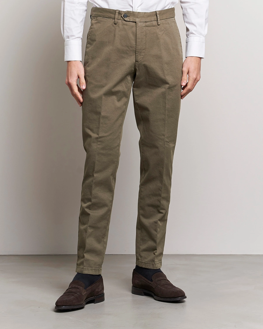 Herr | Byxor | Oscar Jacobson | Danwick Cotton Trousers Olive