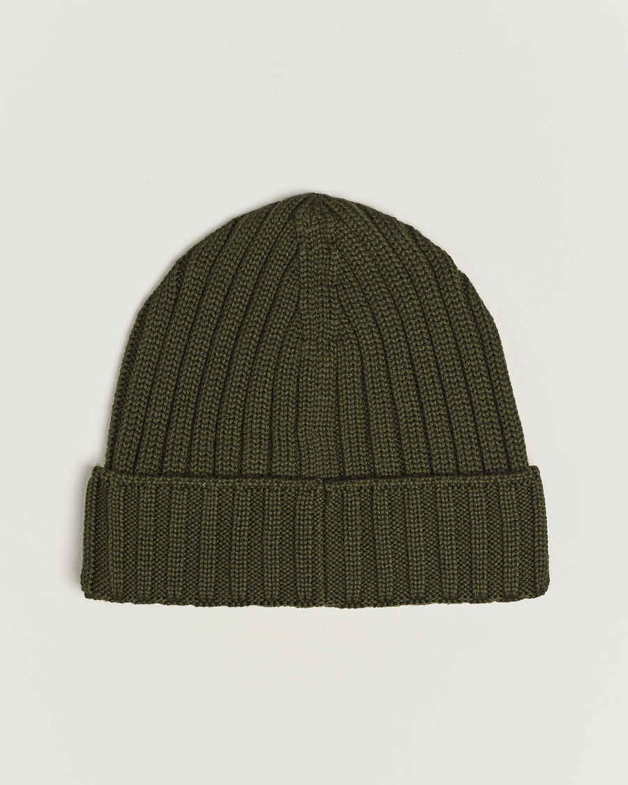 Herren | C.P. Company Knitted Merino Logo Beanie Olive | C.P. Company | Knitted Merino Logo Beanie Olive