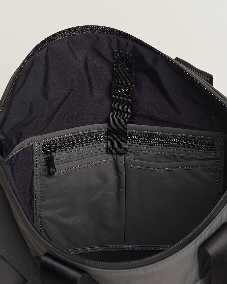 Herren | mazi untitled Helmet Bag 02 Nylon Tote Grey | mazi untitled | Helmet Bag 02 Nylon Tote Grey