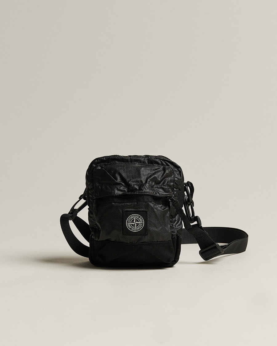 Herren | Stone Island Garment Dyed Mussola Gommata Canvas Shoulder Bag Black | Stone Island | Garment Dyed Mussola Gommata Canvas Shoulder Bag Black