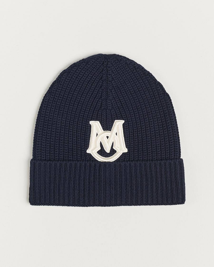Herren | Moncler Logo Embossed Beanie Navy | Moncler | Logo Embossed Beanie Navy