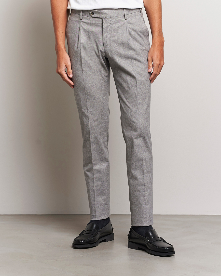 Herren | Hosen | PT01 | Slim Fit Pleated Cotton Flannel Trousers Light Grey