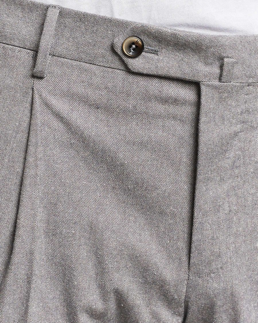 Herren | Hosen | PT01 | Slim Fit Pleated Cotton Flannel Trousers Light Grey