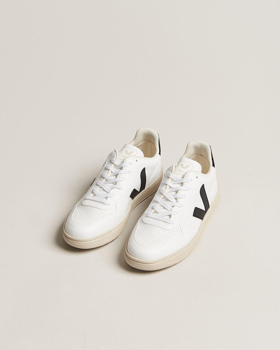 Herren | Veja V-10 Vegan Leather Sneaker White/Black | Veja | V-10 Vegan Leather Sneaker White/Black