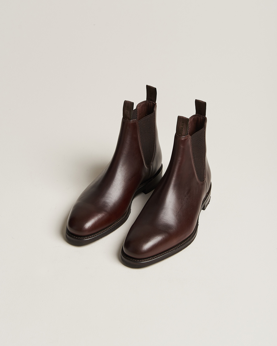 Herren | Handgefertigte Schuhe | Loake 1880 | Emsworth Chelsea Boot Dark Brown Leather