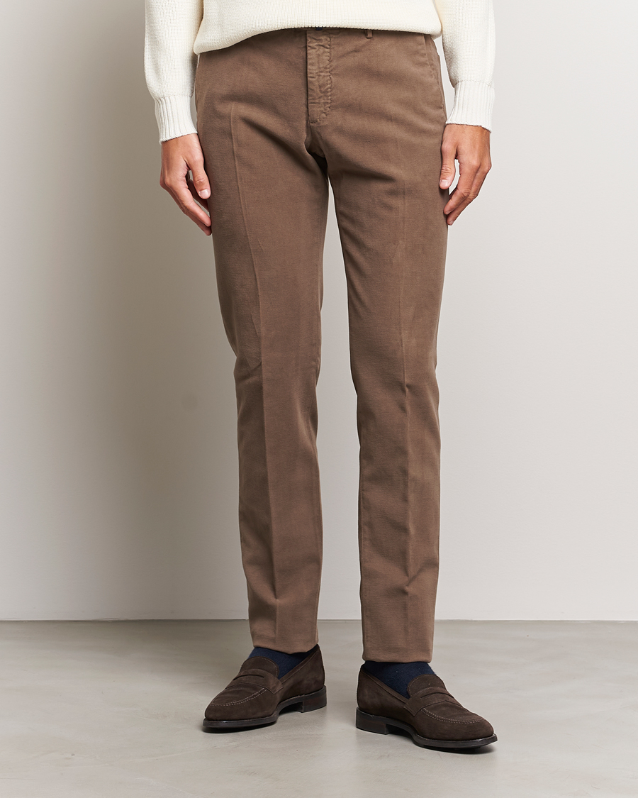 Herren | Hosen | Incotex | Slim Fit Luxury Moleskine Trousers Taupe