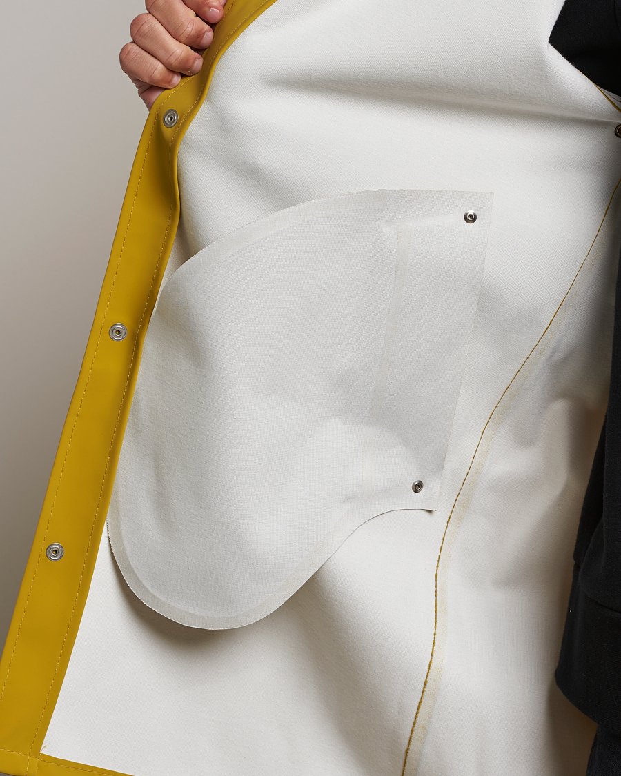 Herren | Jacken | Stutterheim | Stockholm Raincoat Suede Gold