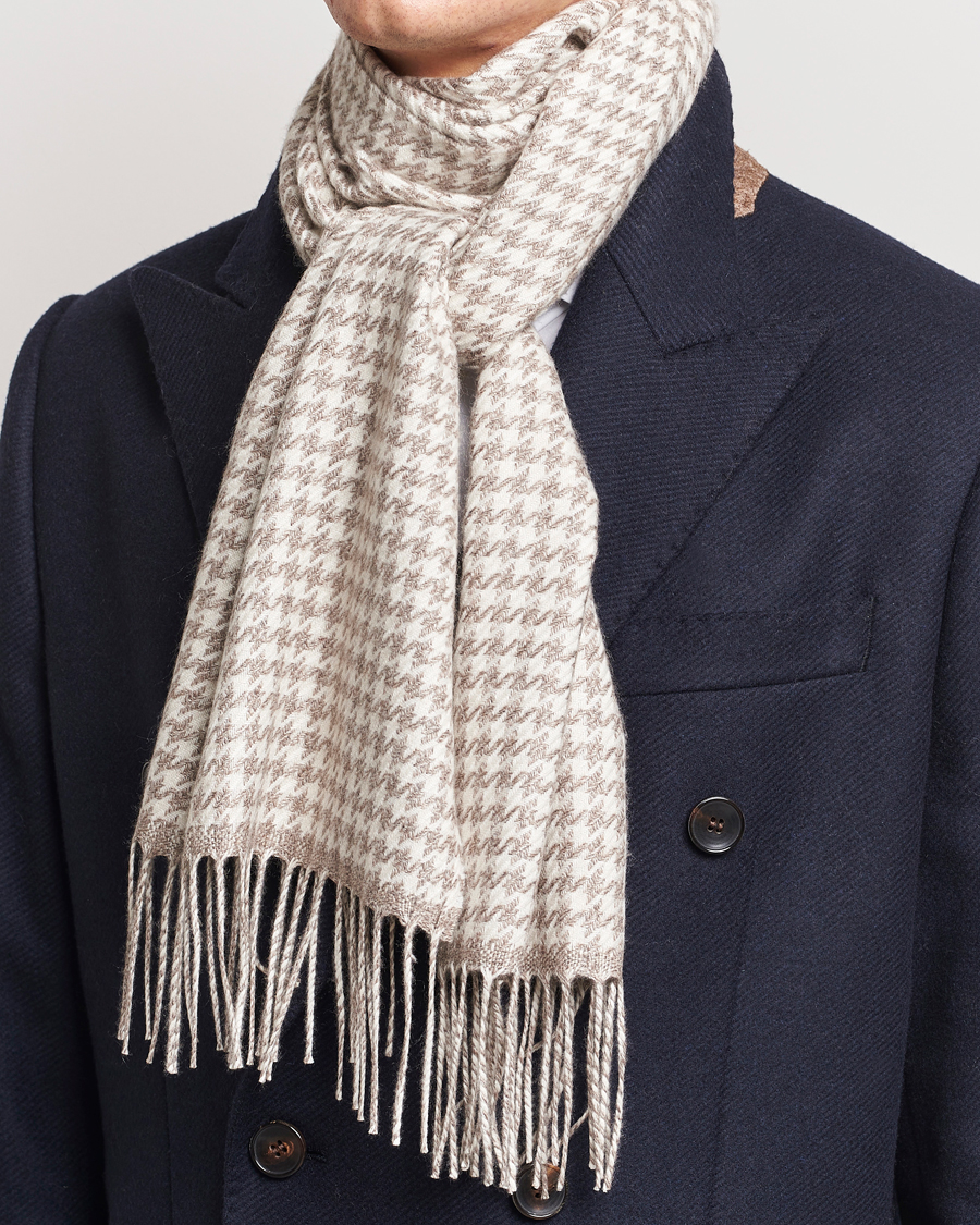 Herren | Piacenza Cashmere Cashmere/Silk Houndstooth Scarf Beige | Piacenza Cashmere | Cashmere/Silk Houndstooth Scarf Beige