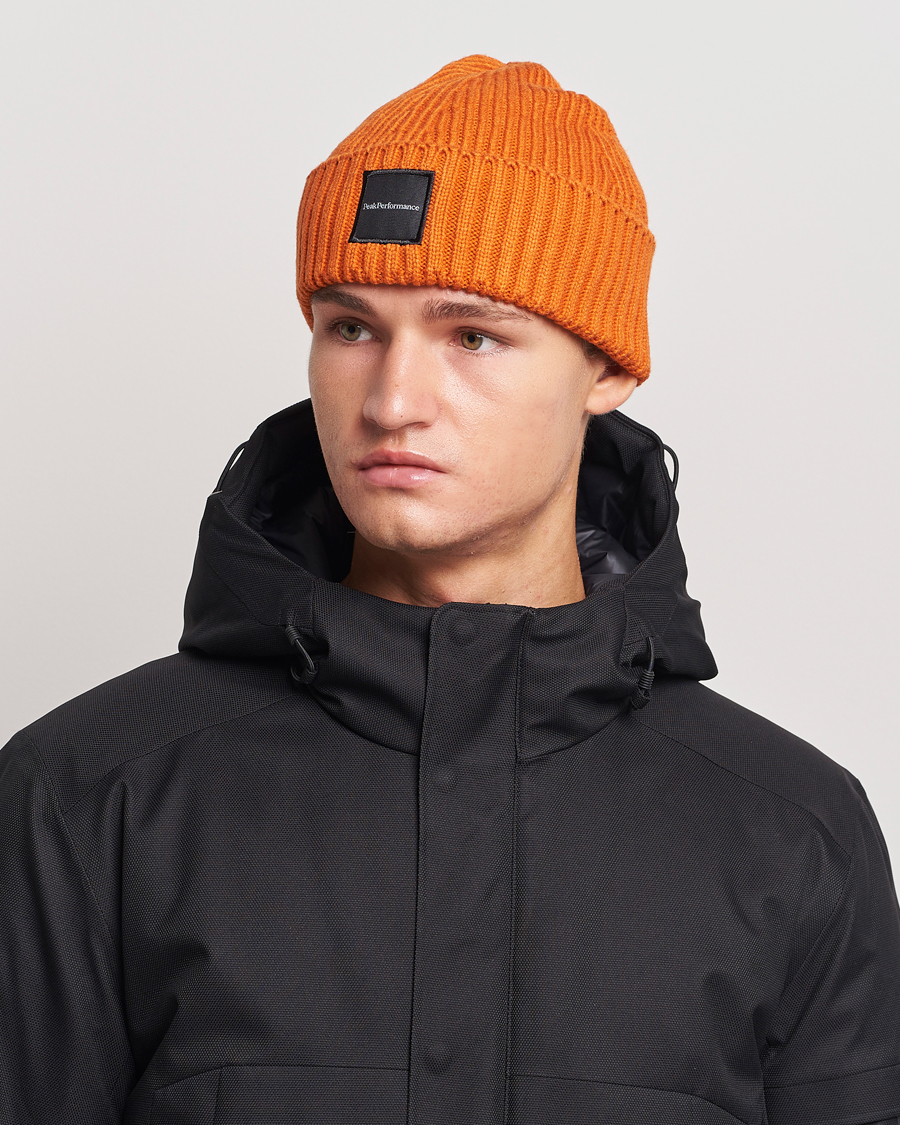 Herren | Peak Performance Cornice Ribbed Hat Gold Flame | Peak Performance | Cornice Ribbed Hat Gold Flame