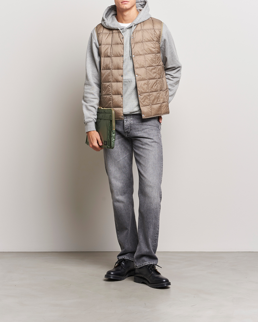 Herren | Jacken | TAION | V-Neck Lightweight Down Vest Khaki