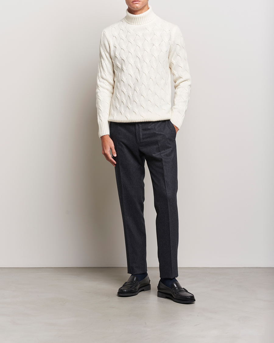 Herren | Pullover | Oscar Jacobson | Seth Heavy Knitted Wool/Cashmere Cable Rollneck White
