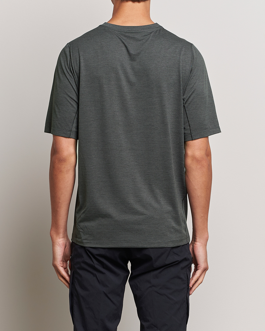 Herren | T-Shirts | Arc'teryx | Cormac Crew Neck T-Shirt Black Heather