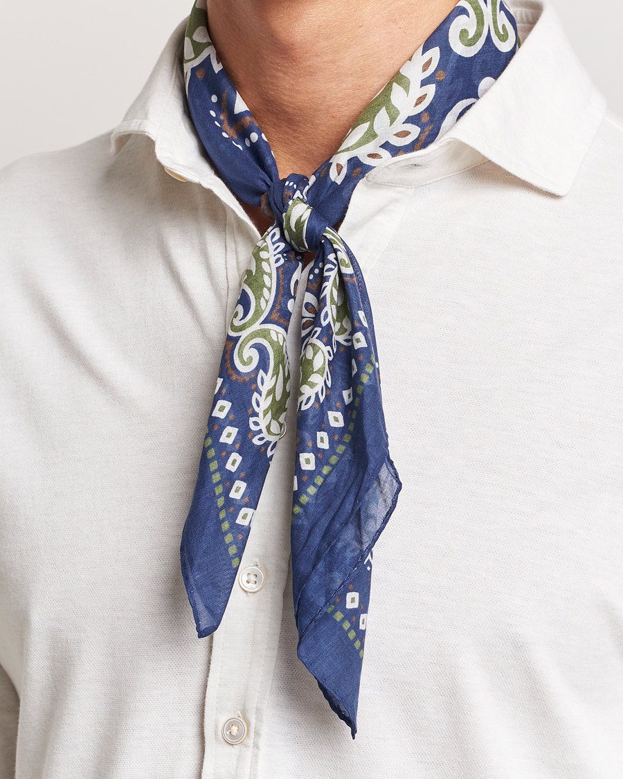 Herren | Amanda Christensen Cotton Voilé Printed Flower Bandana Navy | Amanda Christensen | Cotton Voilé Printed Flower Bandana Navy