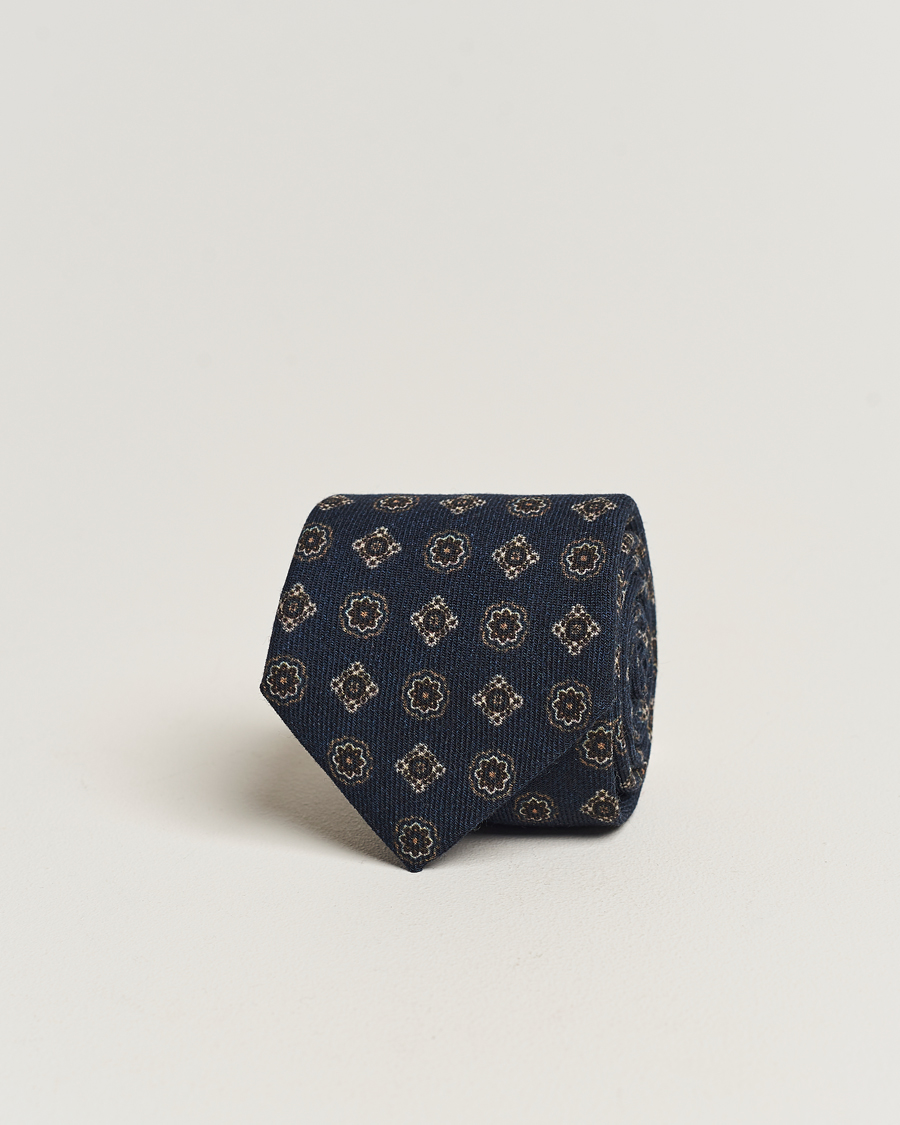 Herren | Amanda Christensen Wool Flannel 8cm Printed Medallion Tie Navy | Amanda Christensen | Wool Flannel 8cm Printed Medallion Tie Navy