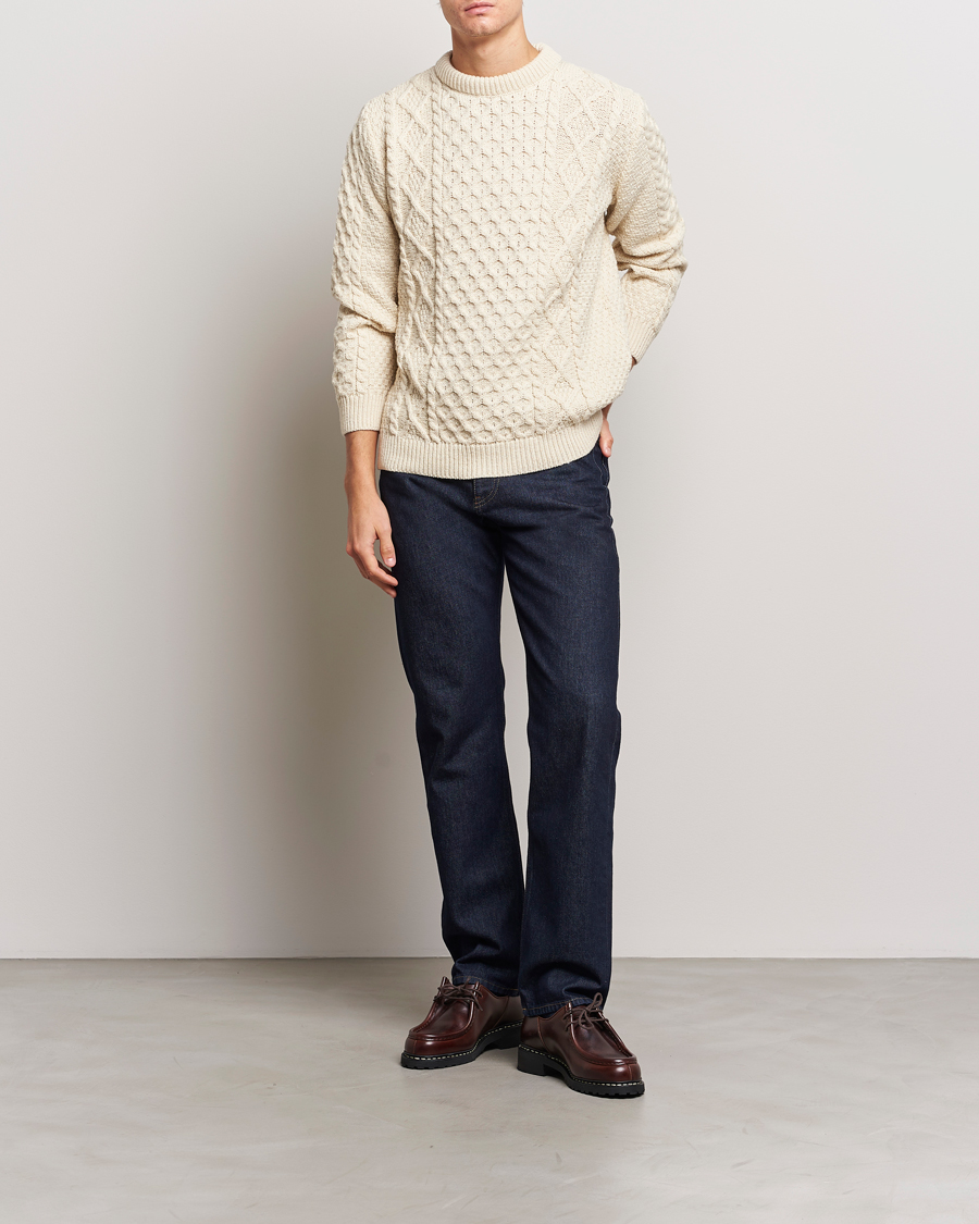 Herren | Pullover | Gloverall | Merino Wool Aran Cable Knitted Crew Neck Ecru
