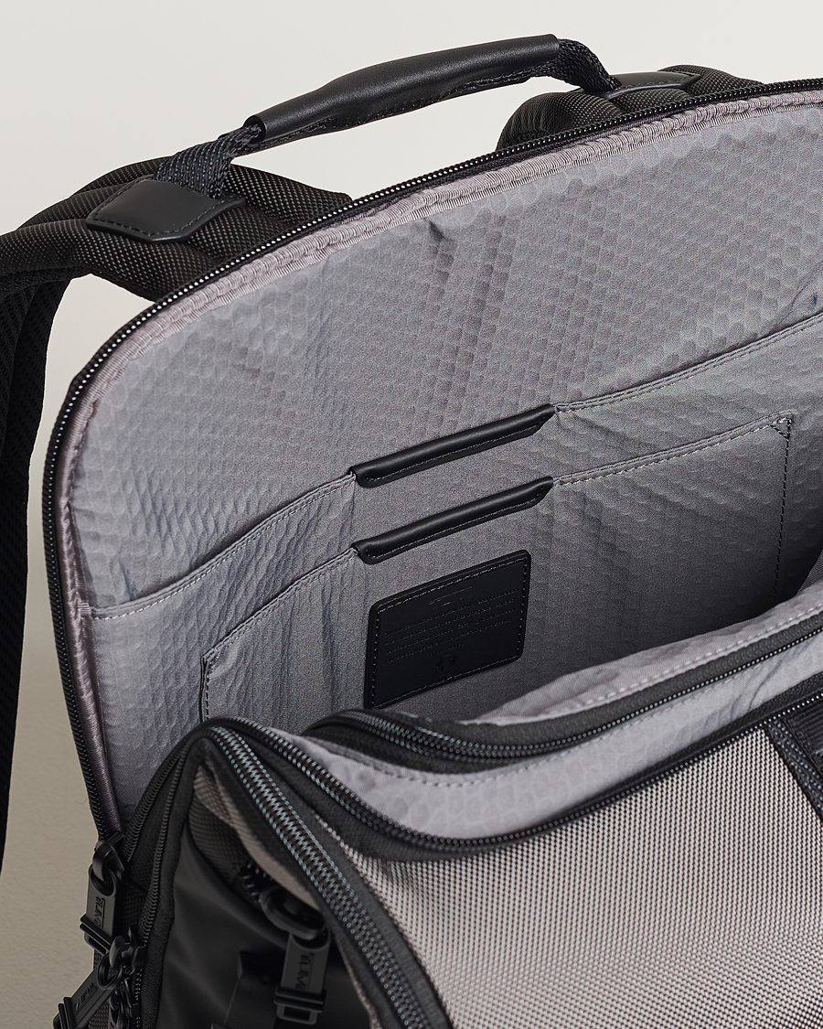 Herren | TUMI Alpha Bravo Logistics Backpack Charcoal | TUMI | Alpha Bravo Logistics Backpack Charcoal