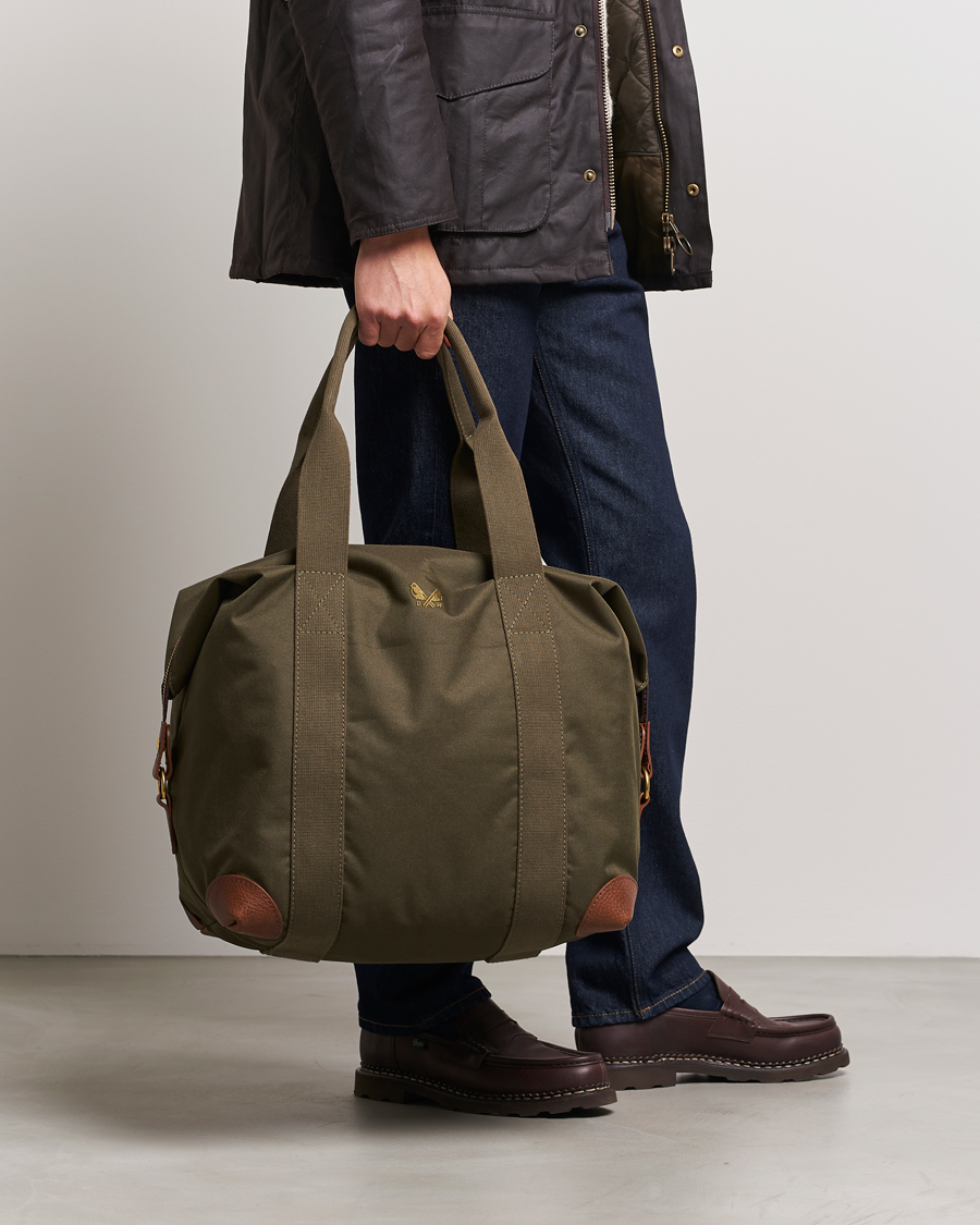 Herr | Väskor | Bennett Winch | Small Nylon Cargo Bag Olive