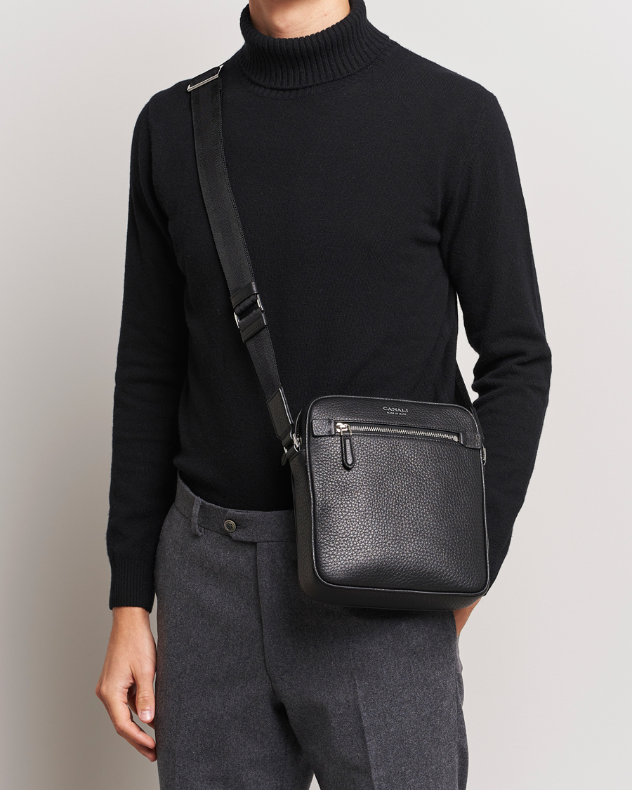 Herren | Italian Department | Canali | Grain Leather Shoulder Bag Black