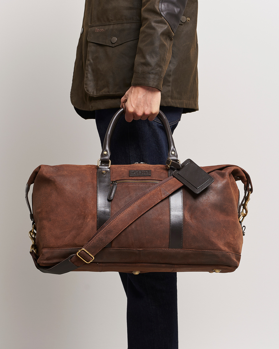 Herr | Väskor | Loake 1880 | Cornwall Brushed Suede Travel Bag Brown