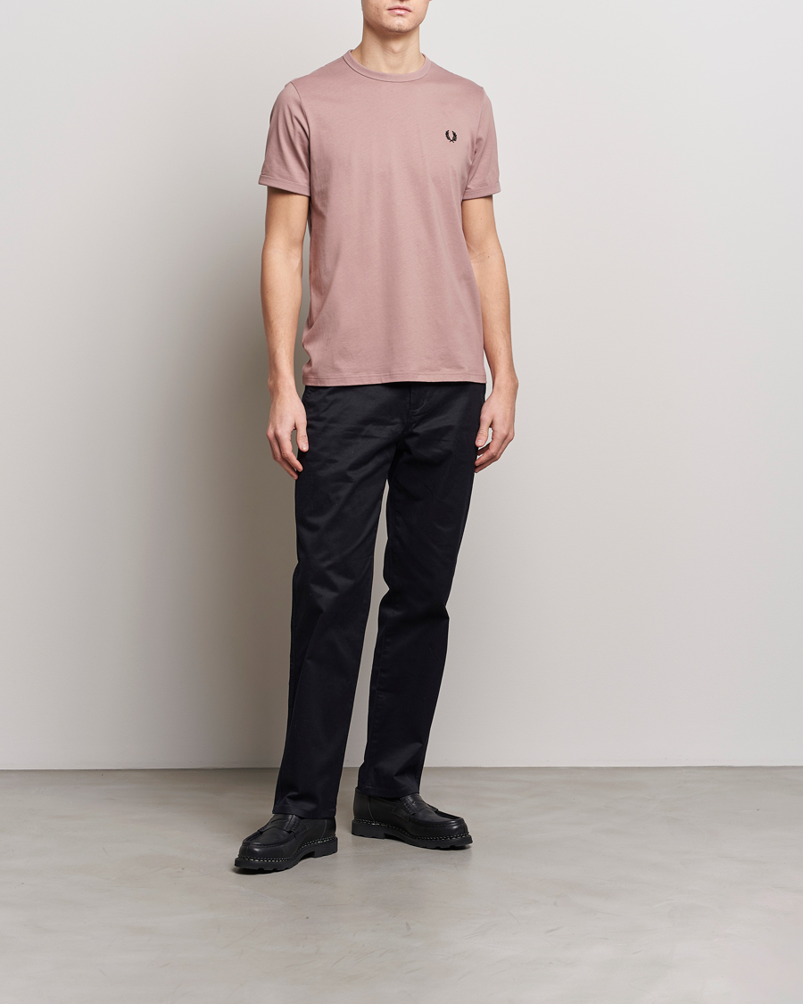 Herren | T-Shirts | Fred Perry | Ringer T-Shirt Dusty Pink
