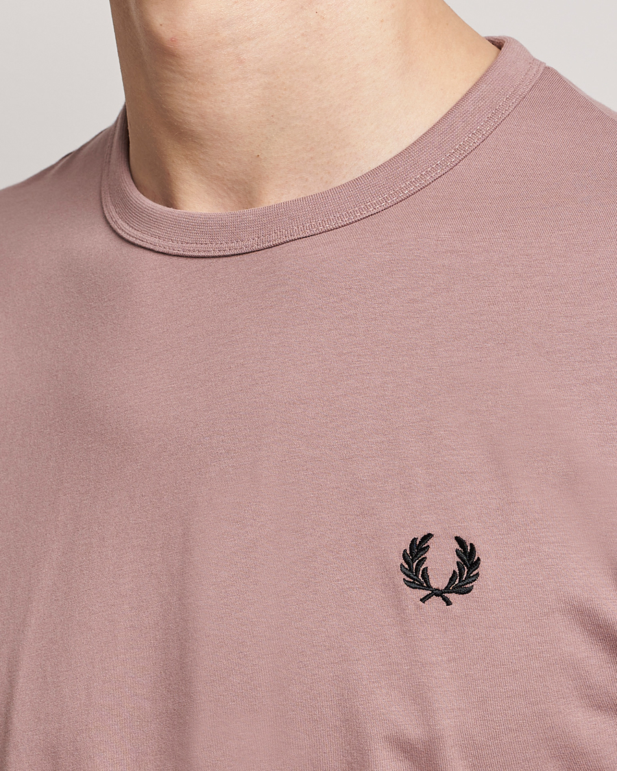 Herren | T-Shirts | Fred Perry | Ringer T-Shirt Dusty Pink
