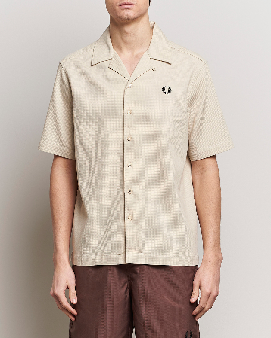 Herren | Freizeithemden | Fred Perry | Pique Textured Short Sleeve Shirt Oatmeal
