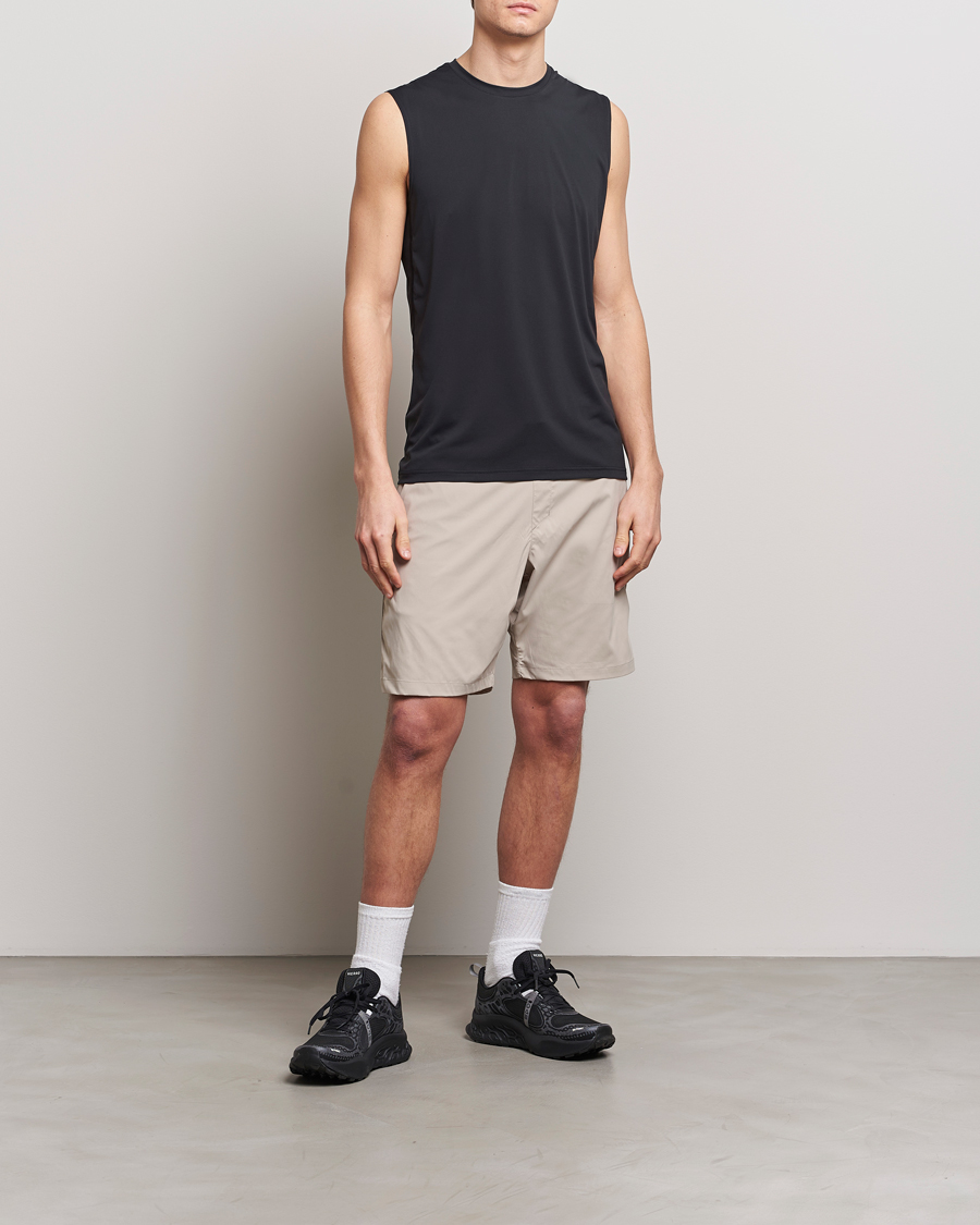 Herren | T-Shirts | Houdini | Pace Air Tank True Black
