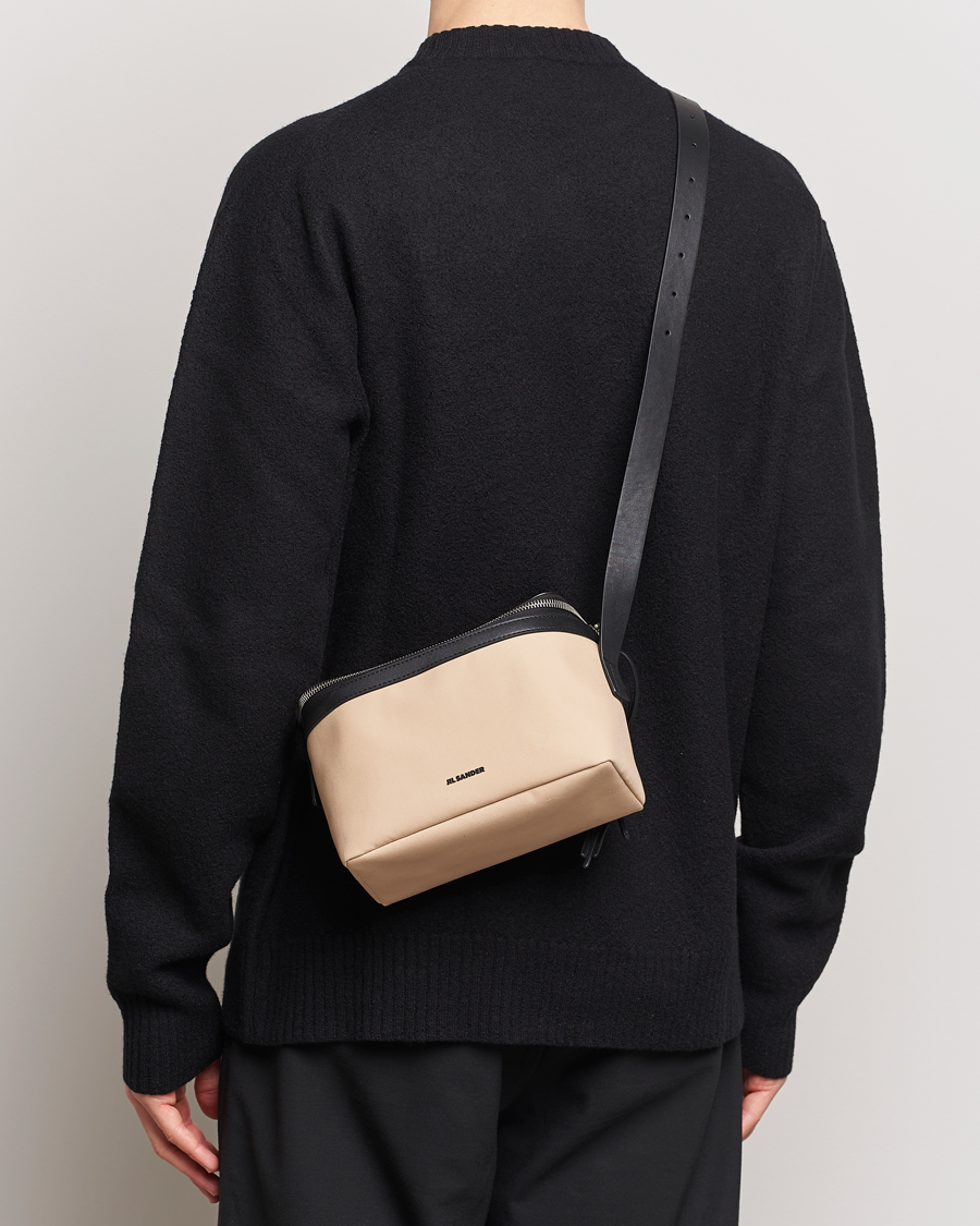 Herren | Jil Sander Cotton/Nappa Cross Body Bag Dark Sand | Jil Sander | Cotton/Nappa Cross Body Bag Dark Sand