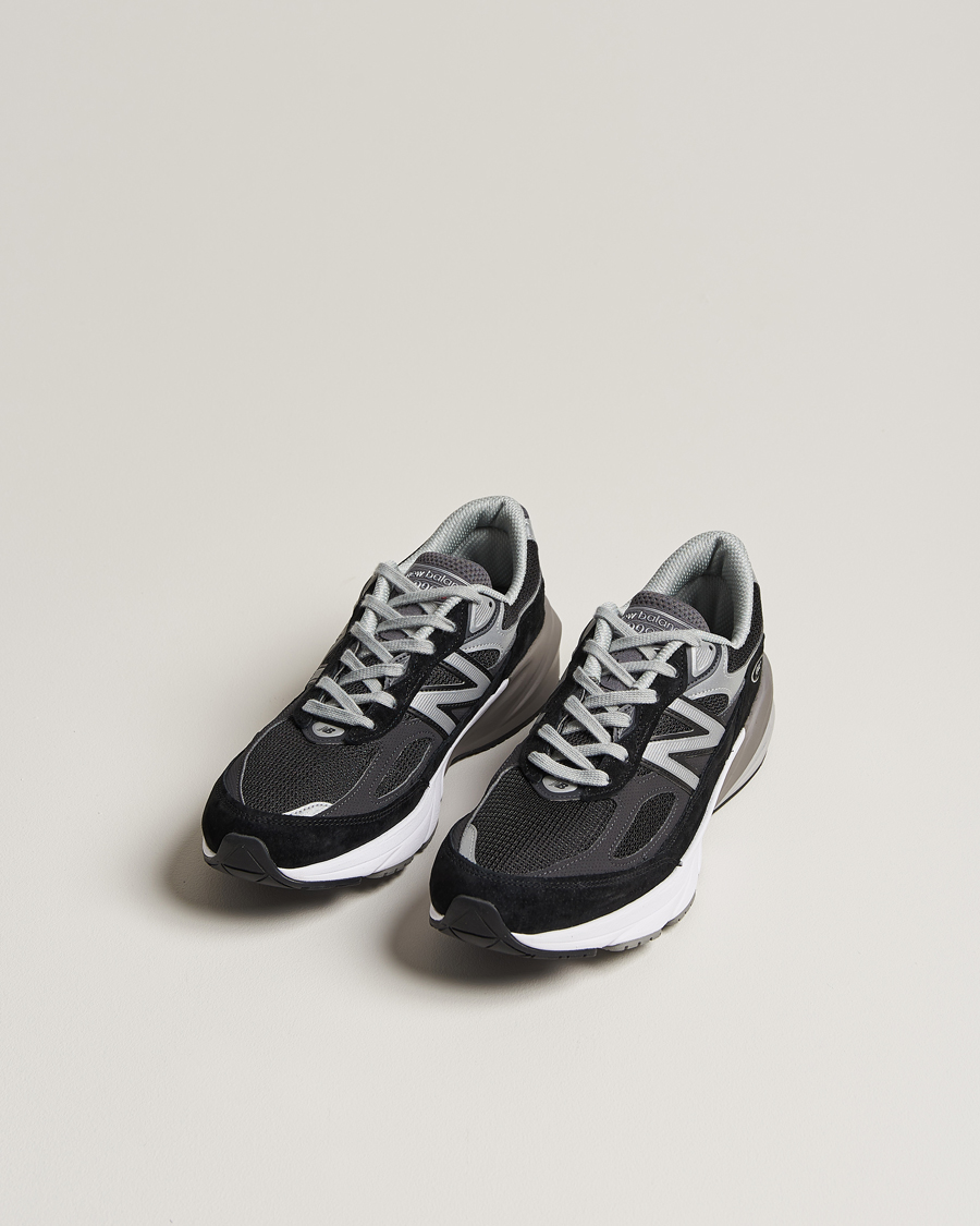 Herr | Contemporary Creators | New Balance | Made in USA 990v6 Sneakers Black/White