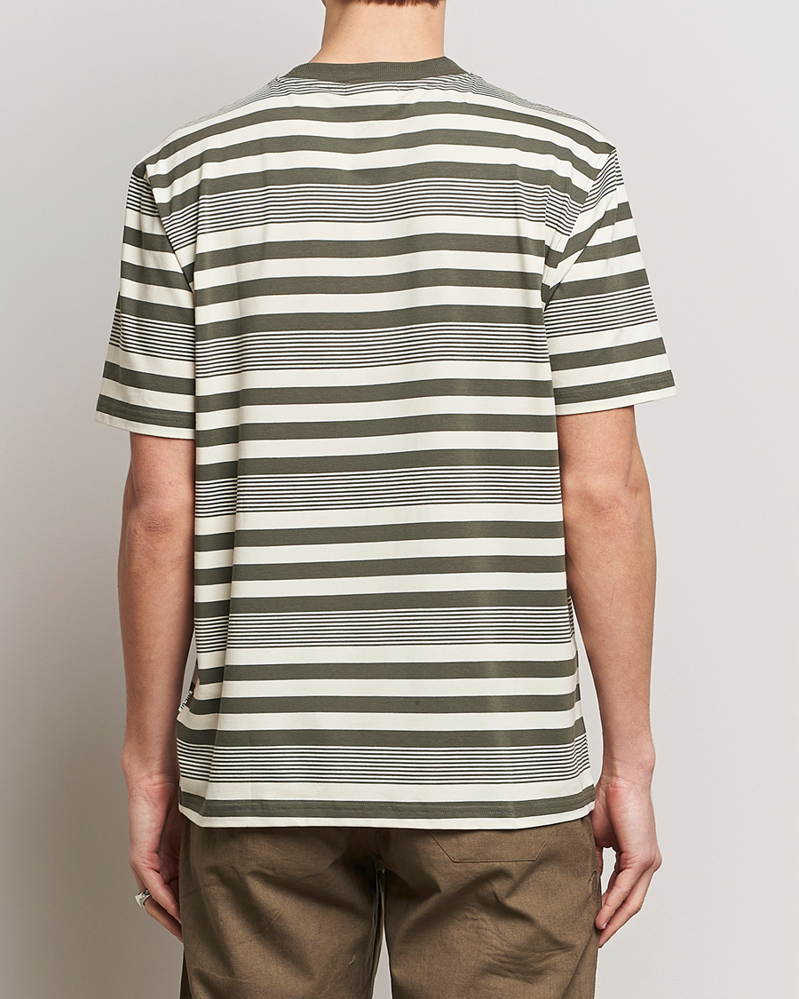Herren | T-Shirts | NN07 | Adam Striped Crew Neck T-Shirt Capers Green