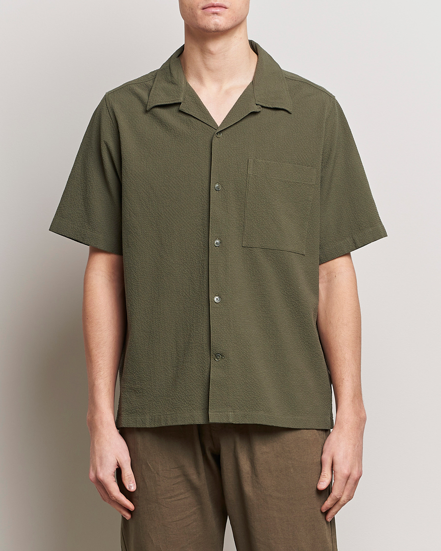 Herren | Kurzarmhemden | NN07 | Julio Seersucker Short Sleeve Shirt Capers Green