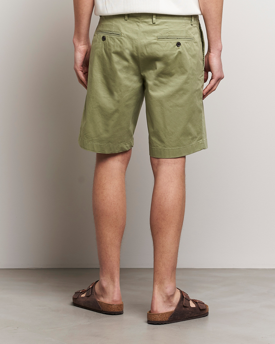 Herren | Shorts | J.Lindeberg | Nathan Cloud Satin Shorts Oil Green