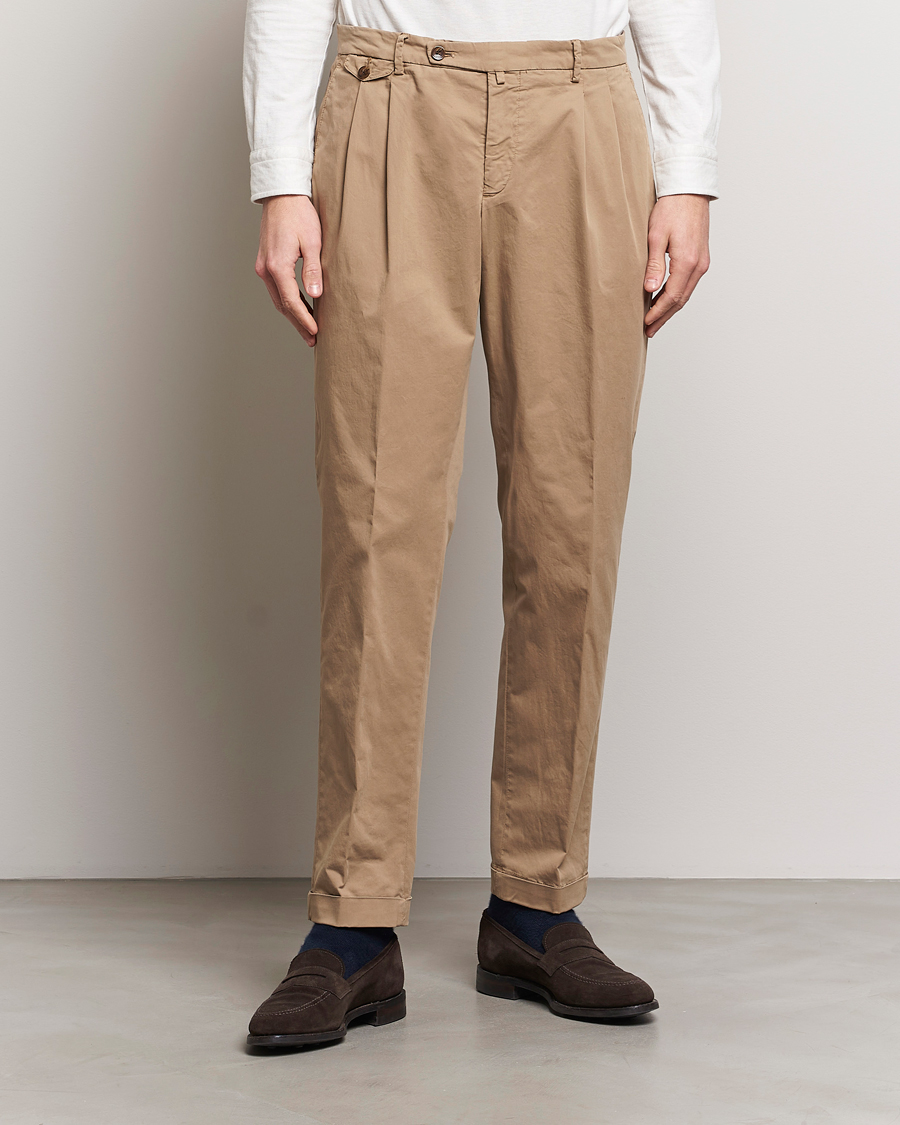 Herren | Chinos | Briglia 1949 | Easy Fit Pleated Cotton Stretch Chino Taupe