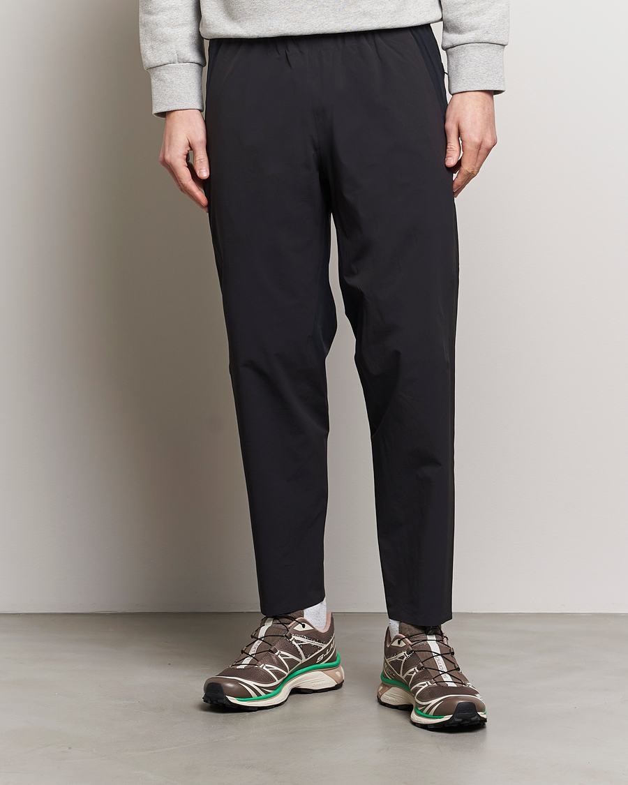 Men | Trousers | Arc\'teryx Veilance | Secant Lightweight Casual Pants Black