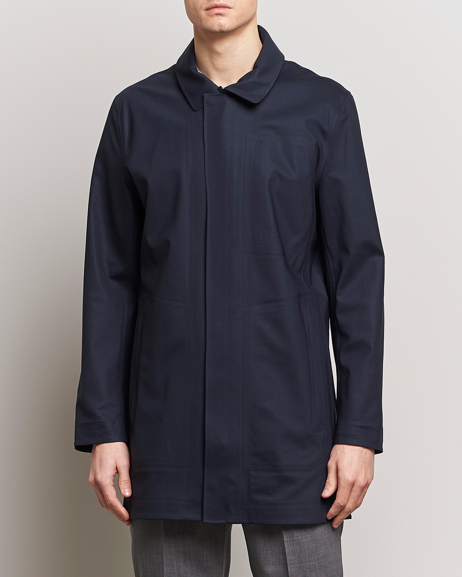 Herren | Stilvolle Jacken | UBR | Sky Fall Savile Waterproof Wool Coat Dark Navy