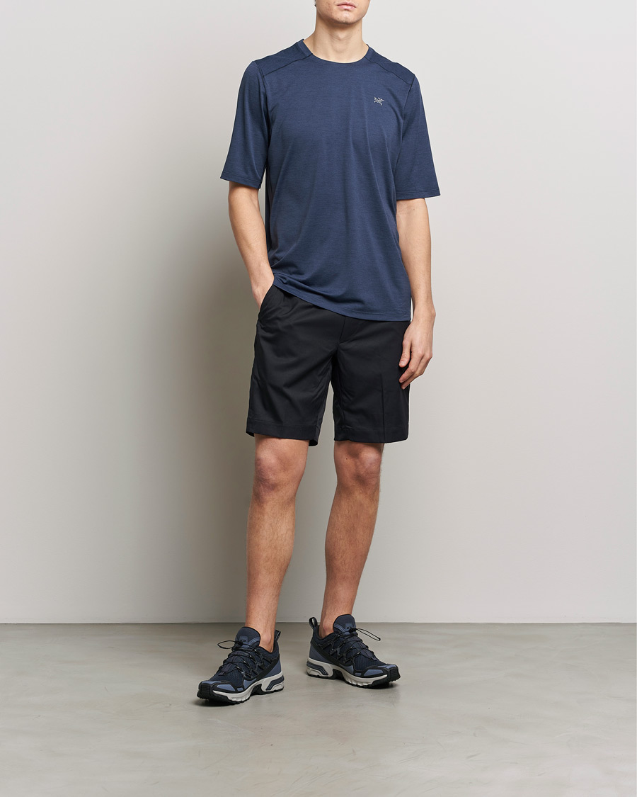 Herren | T-Shirts | Arc'teryx | Cormac Crew Neck T-Shirt Black Sapphire Heather