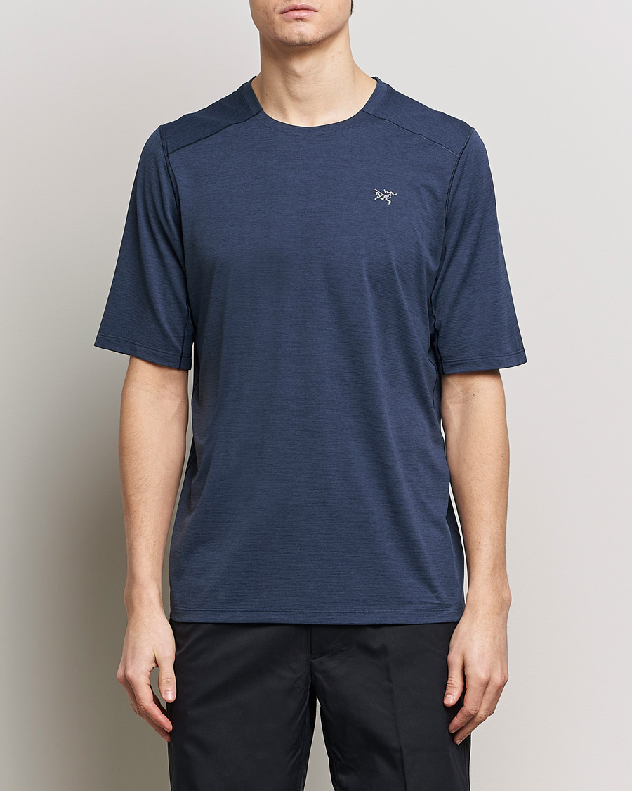 Herren | T-Shirts | Arc'teryx | Cormac Crew Neck T-Shirt Black Sapphire Heather