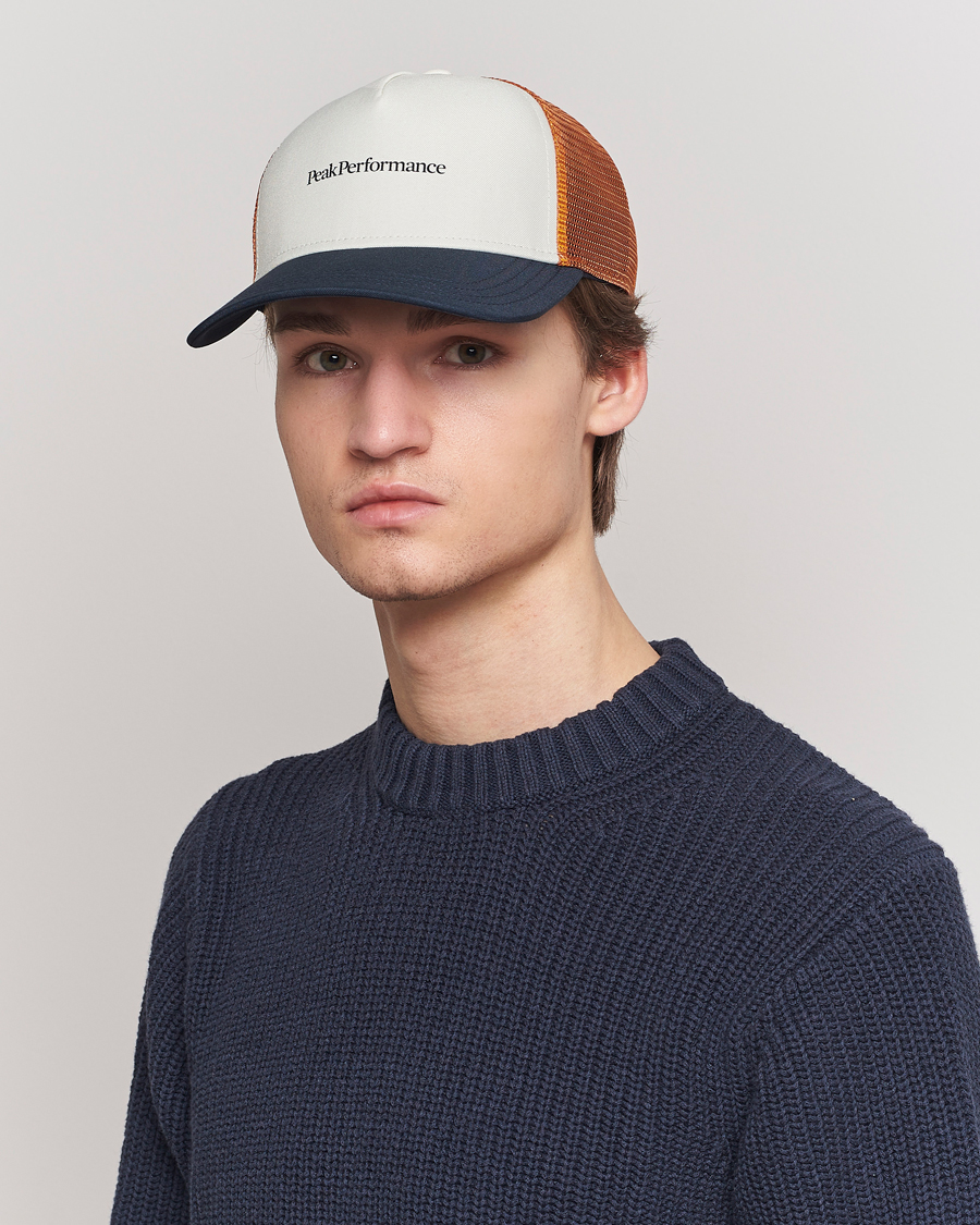 Herren | Peak Performance Trucker Cap Salute Blue/White | Peak Performance | Trucker Cap Salute Blue/White