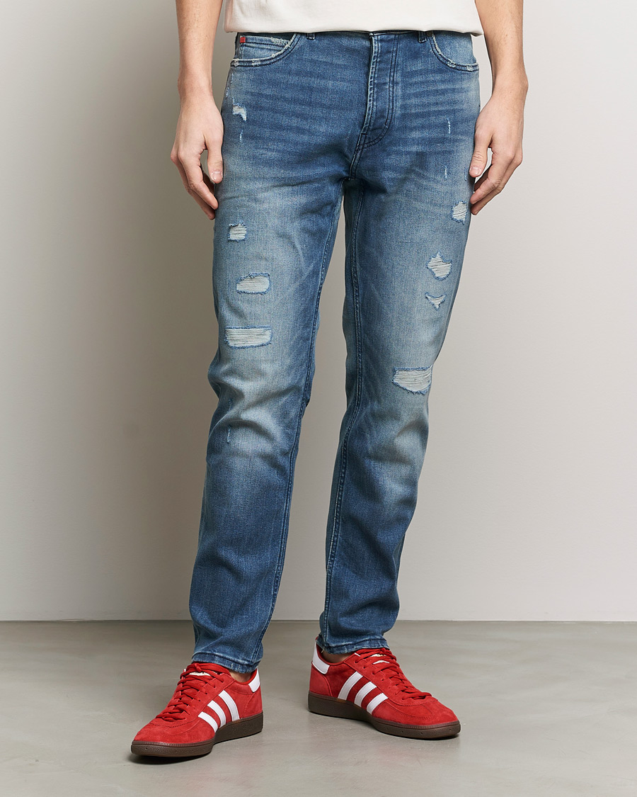 Herren | Blaue jeans | HUGO | 634 Tapered Fit Stretch Jeans Bright Blue