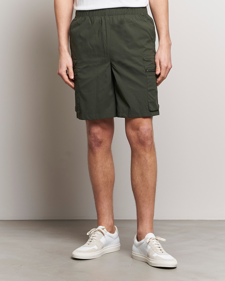 Herren | Kleidung | RAINS | Tomar Ripstop Cargo Shorts Green